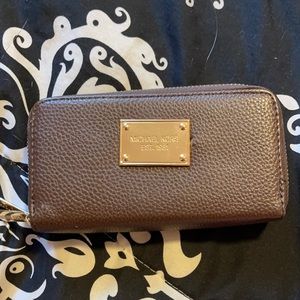 Micheal Kors wallet